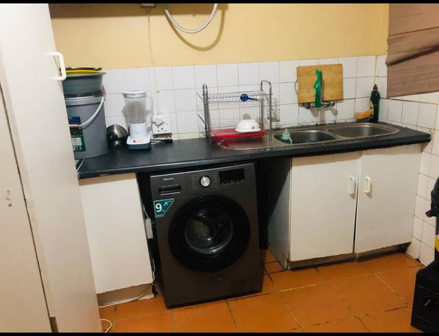 1 BEDROOM APARTMENT FOR SALE IN RUSTENBURG CENTRAL